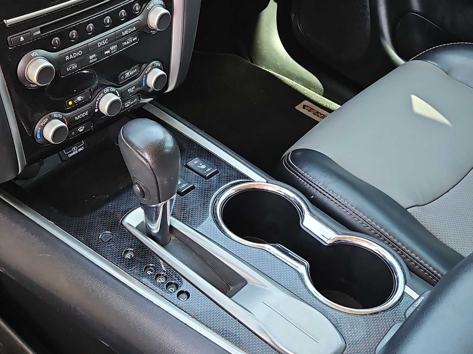 2020 Nissan Pathfinder SL 2WD