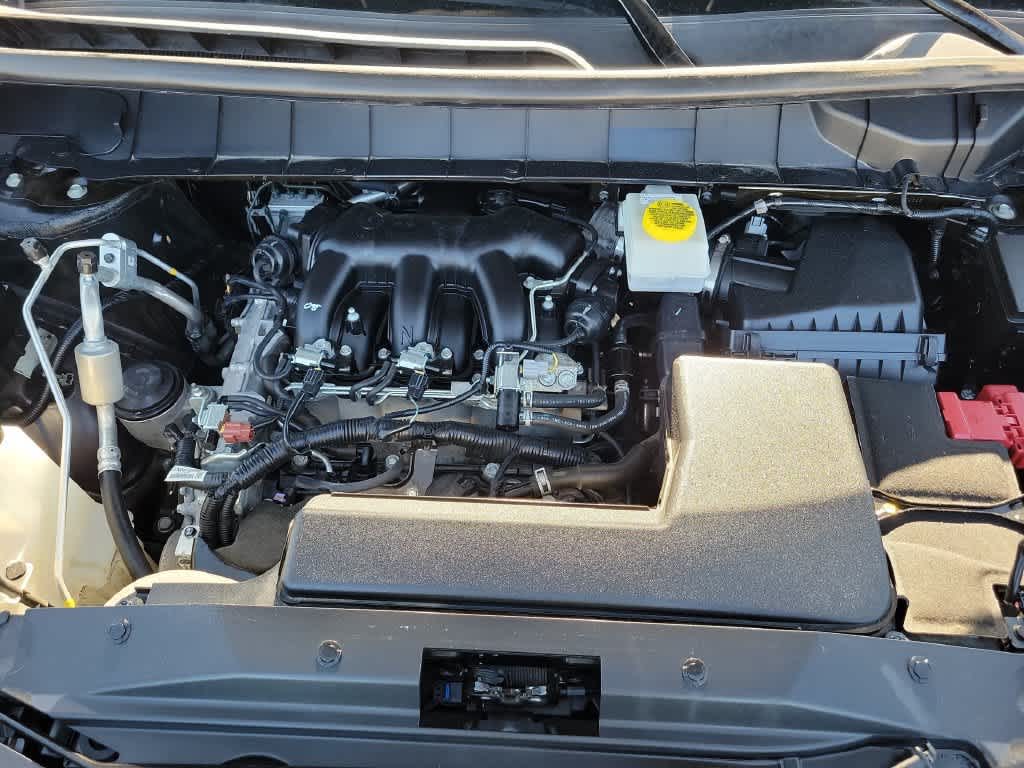 2025 Nissan Pathfinder SV 2WD