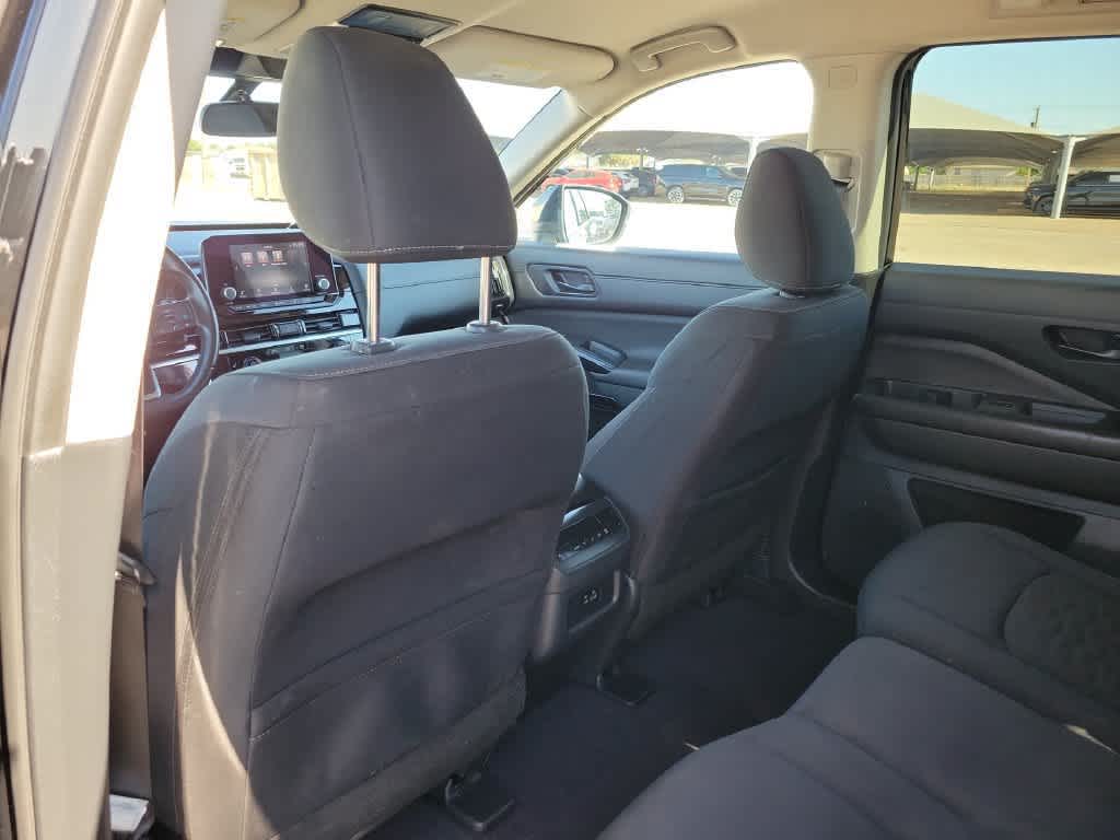 2025 Nissan Pathfinder SV 2WD