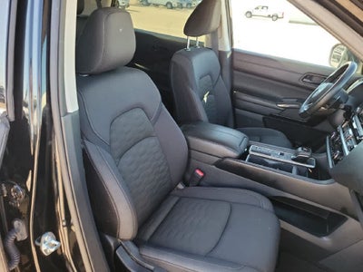 2025 Nissan Pathfinder SV 2WD