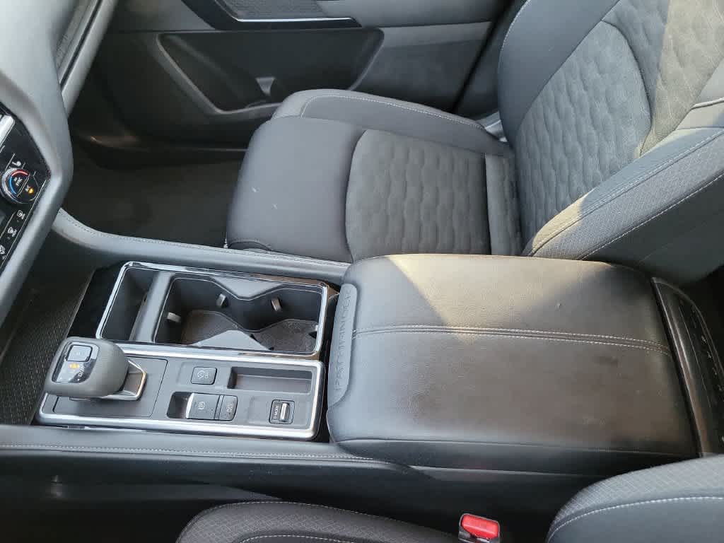 2025 Nissan Pathfinder SV 2WD