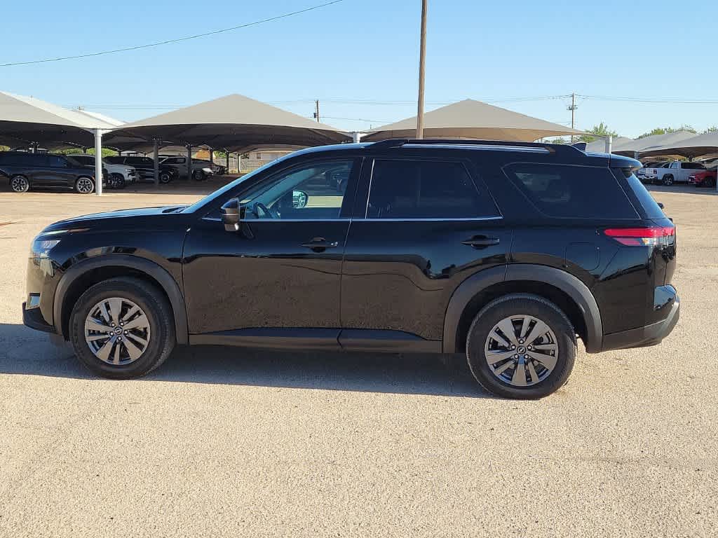 2025 Nissan Pathfinder SV 2WD