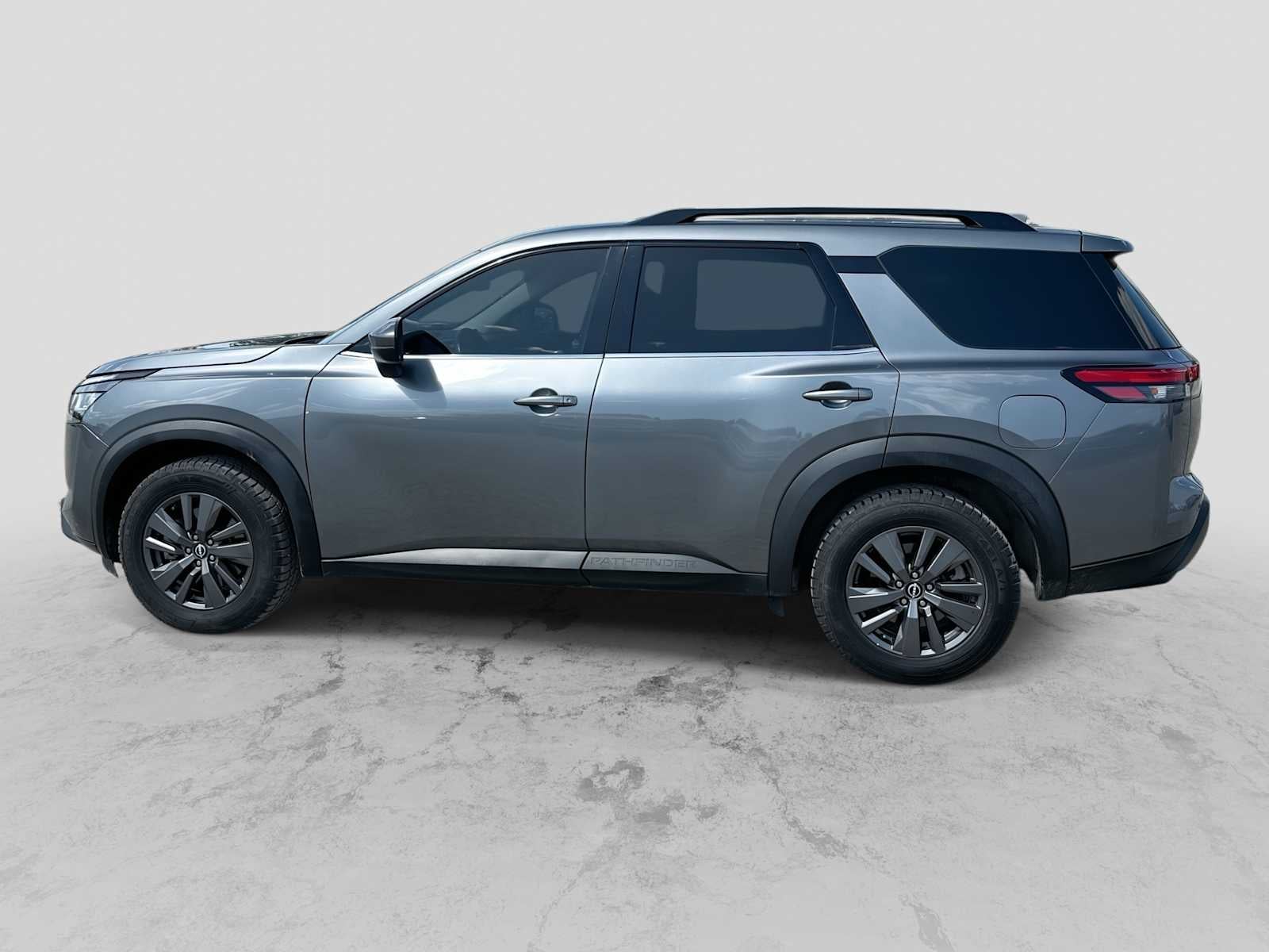 2022 Nissan Pathfinder SV 4WD