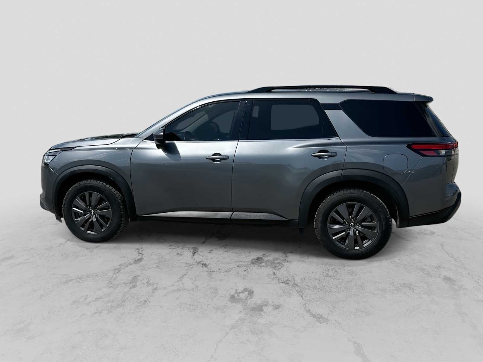 2022 Nissan Pathfinder SV 4WD