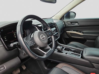 2022 Nissan Pathfinder Platinum 2WD