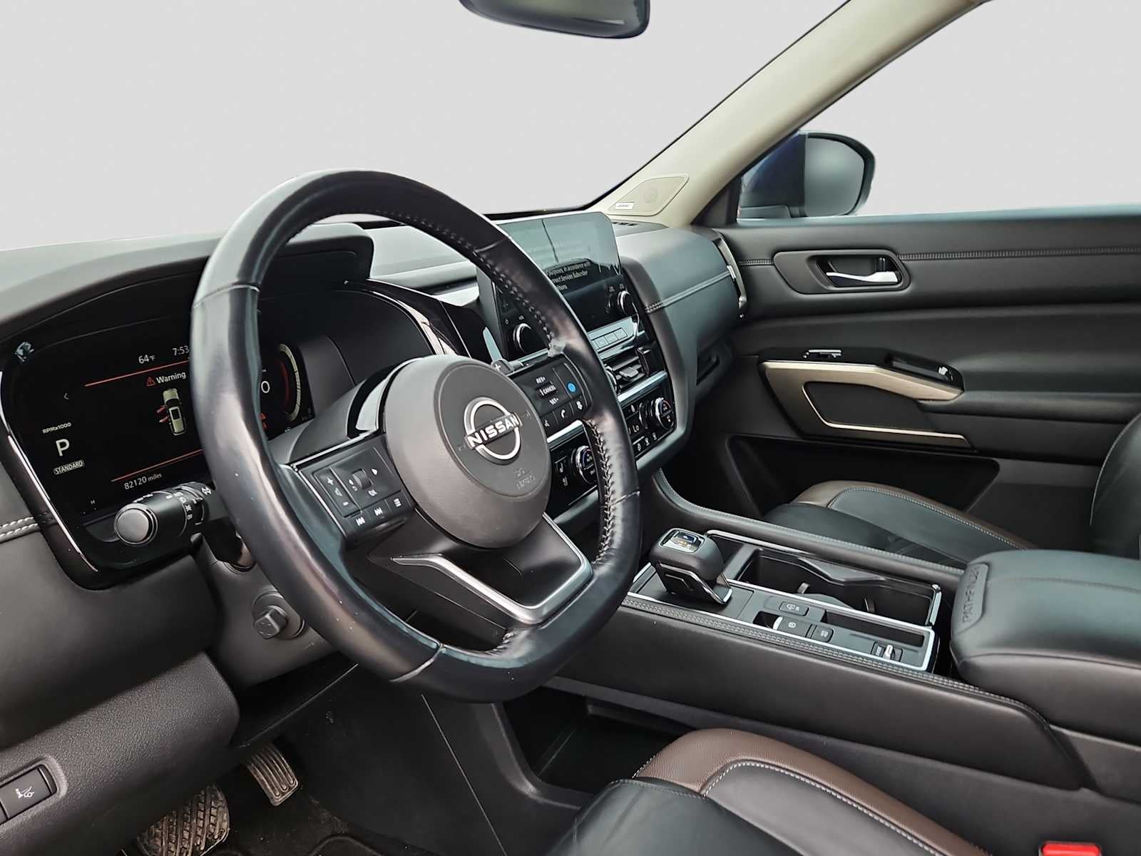 2022 Nissan Pathfinder Platinum 2WD