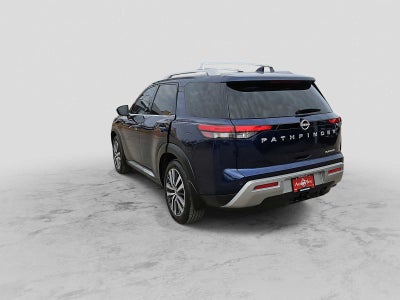 2022 Nissan Pathfinder Platinum 2WD