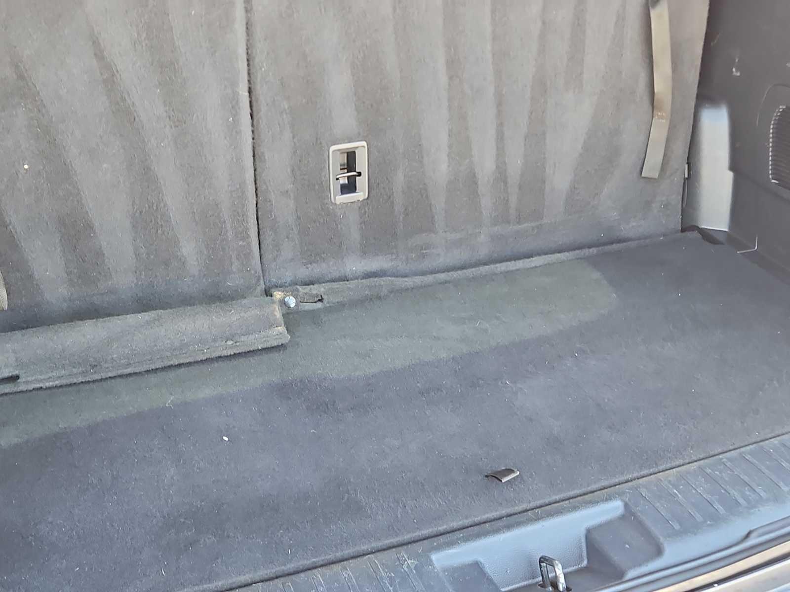2023 Toyota Highlander L - Photo 23