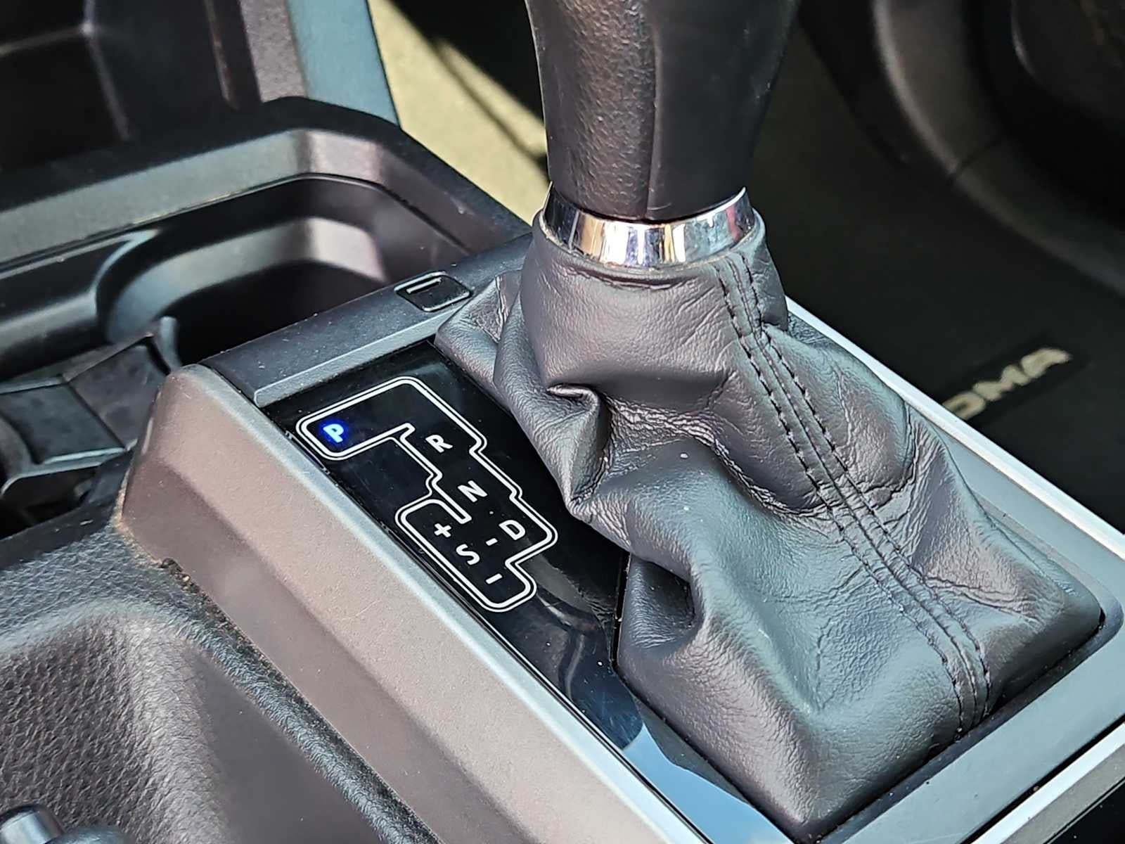 2020 Toyota Tacoma SR5 V6