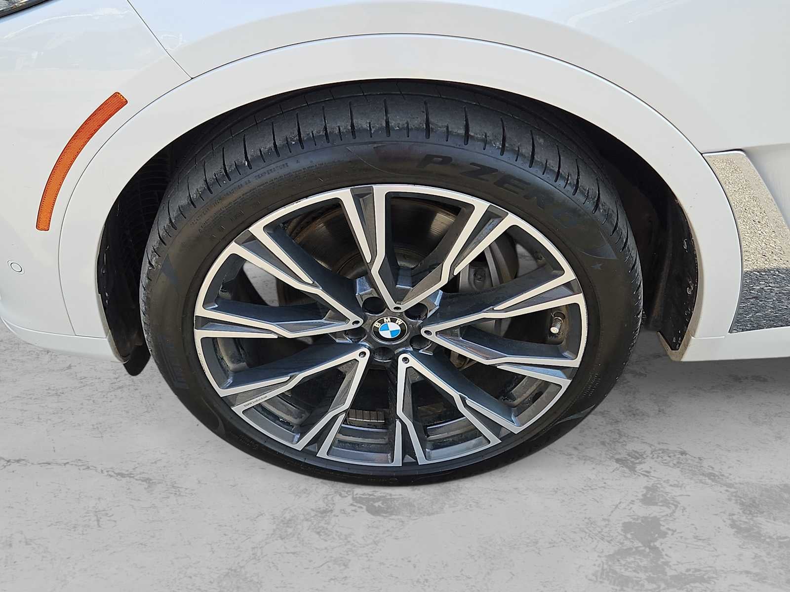 2019 BMW X7 xDrive50i