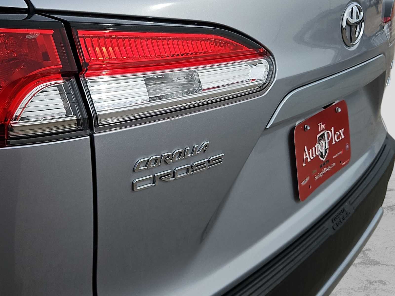 2024 Toyota Corolla Cross LE