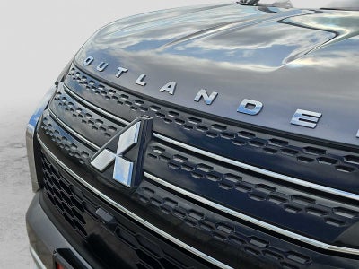 2022 Mitsubishi Outlander SEL Special Edition 2WD