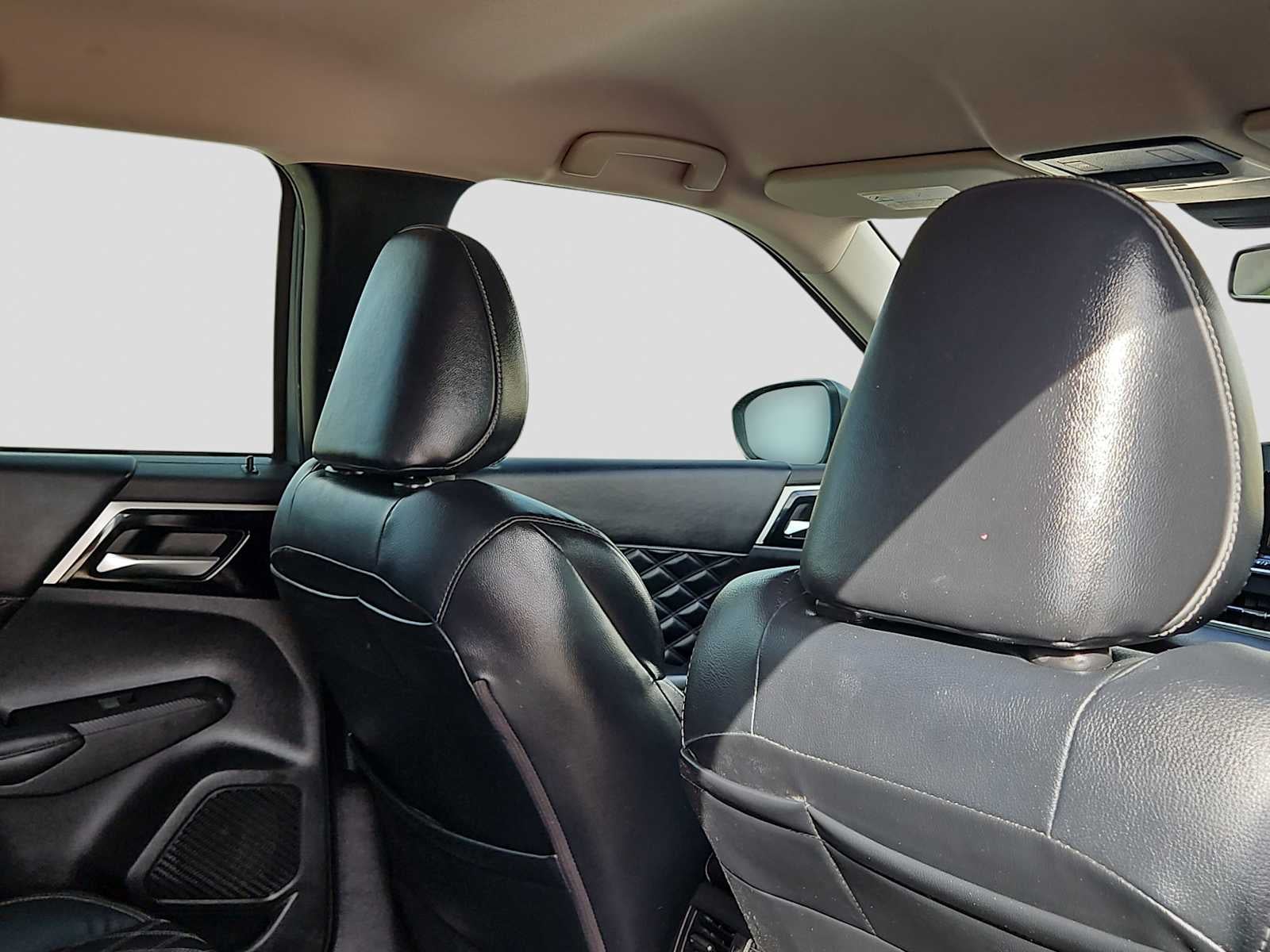 2022 Mitsubishi Outlander SEL Special Edition 2WD