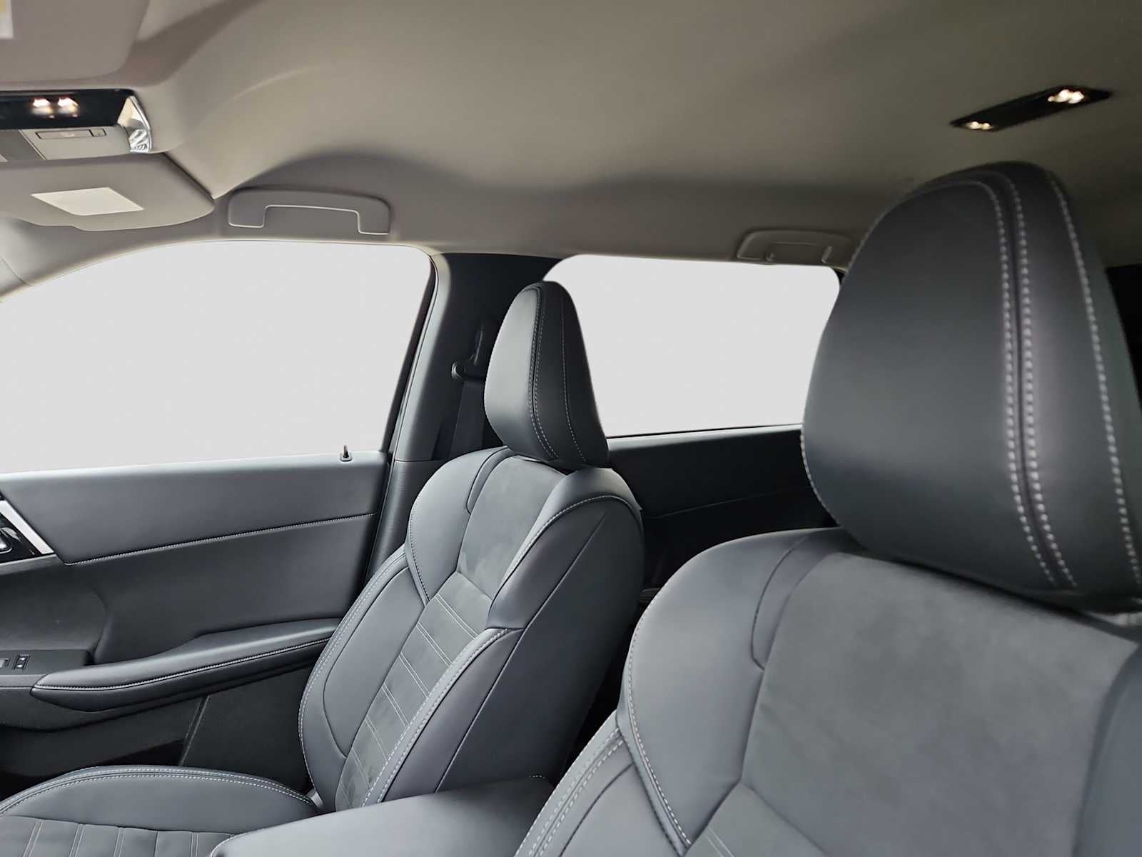 2025 Mitsubishi Outlander SE 2.5 2WD