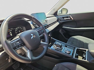 2024 Mitsubishi Outlander SE FWD