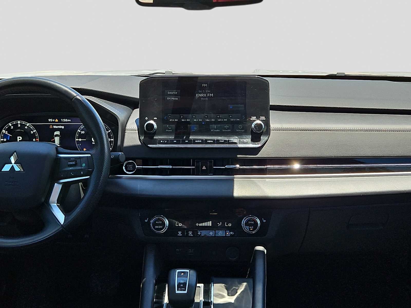 2024 Mitsubishi Outlander SE FWD