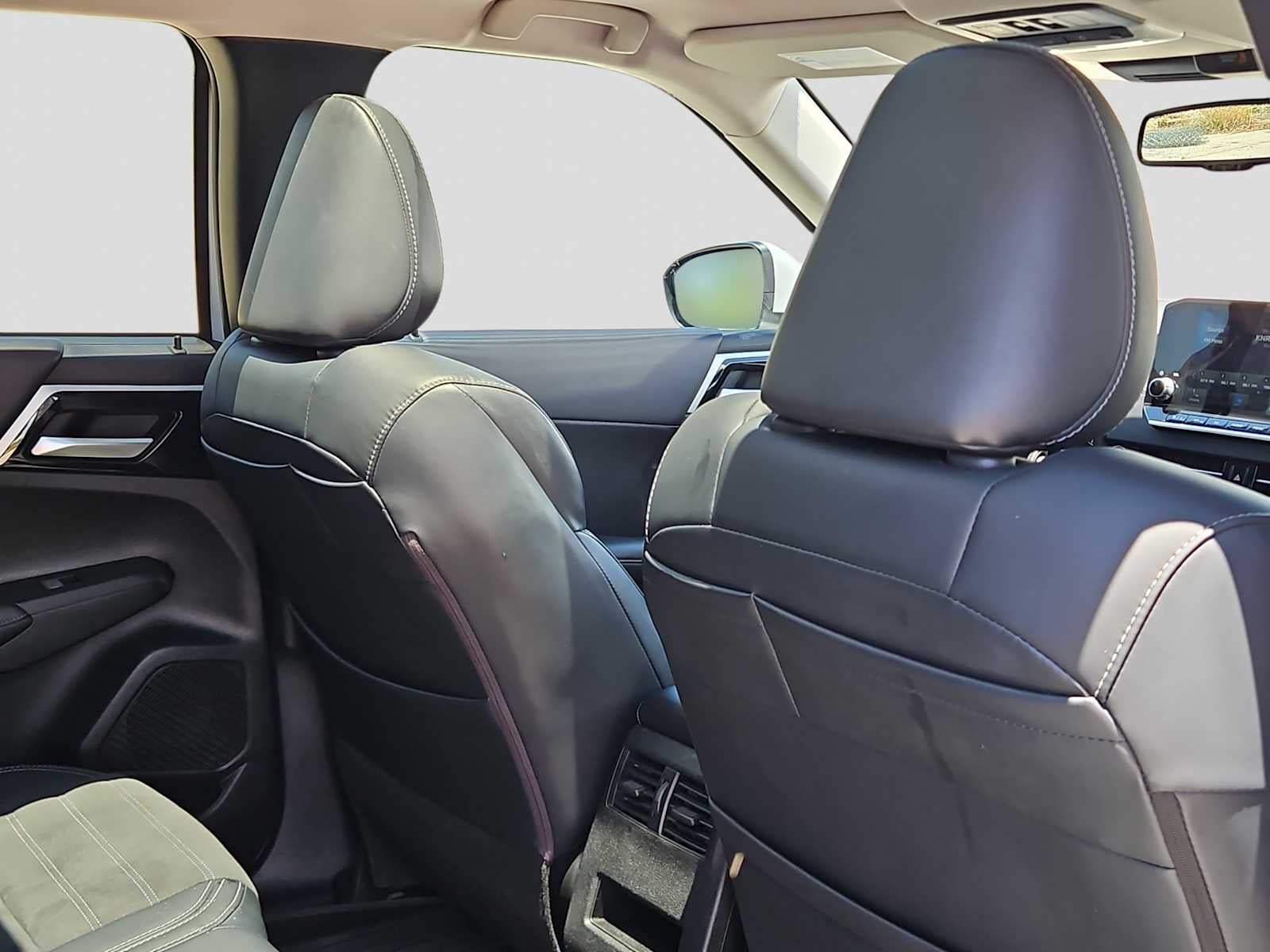 2024 Mitsubishi Outlander SE FWD