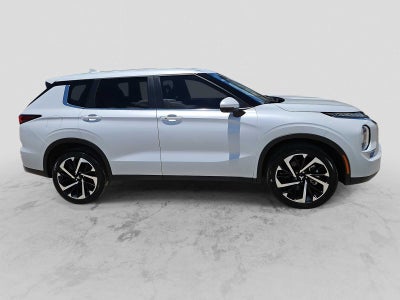 2024 Mitsubishi Outlander SE FWD
