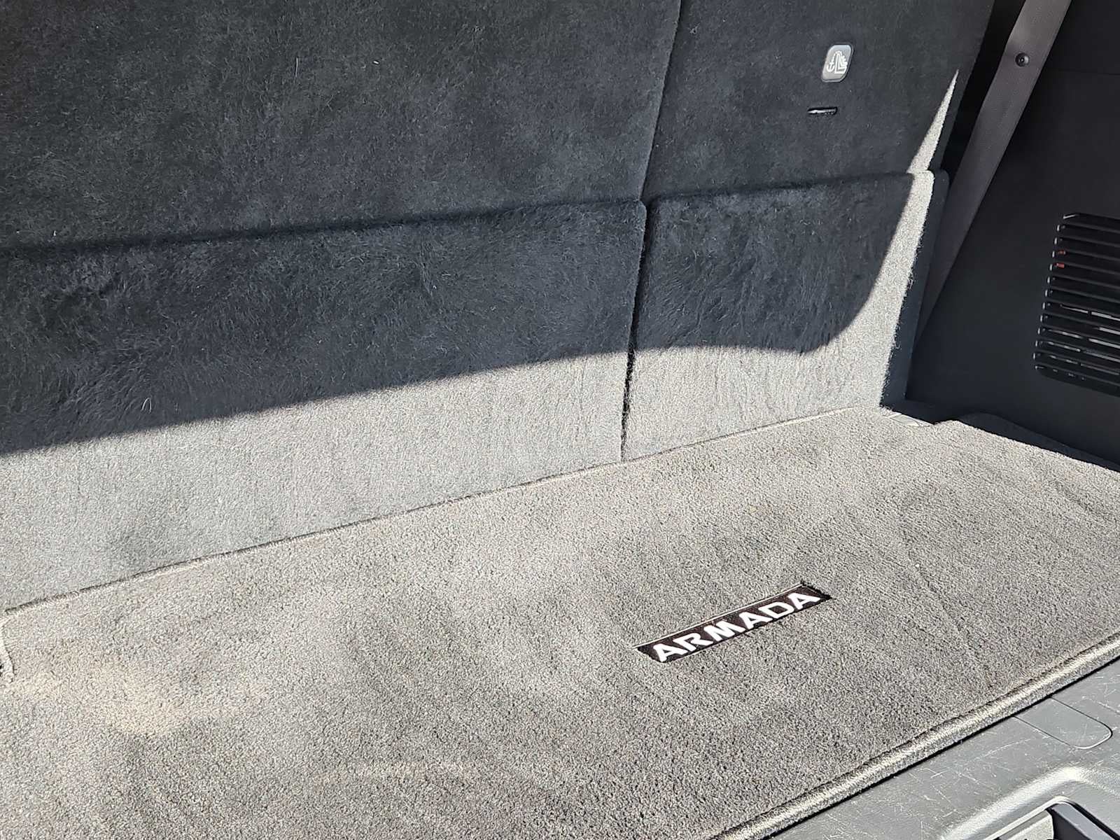 2022 Nissan Armada SL 2WD