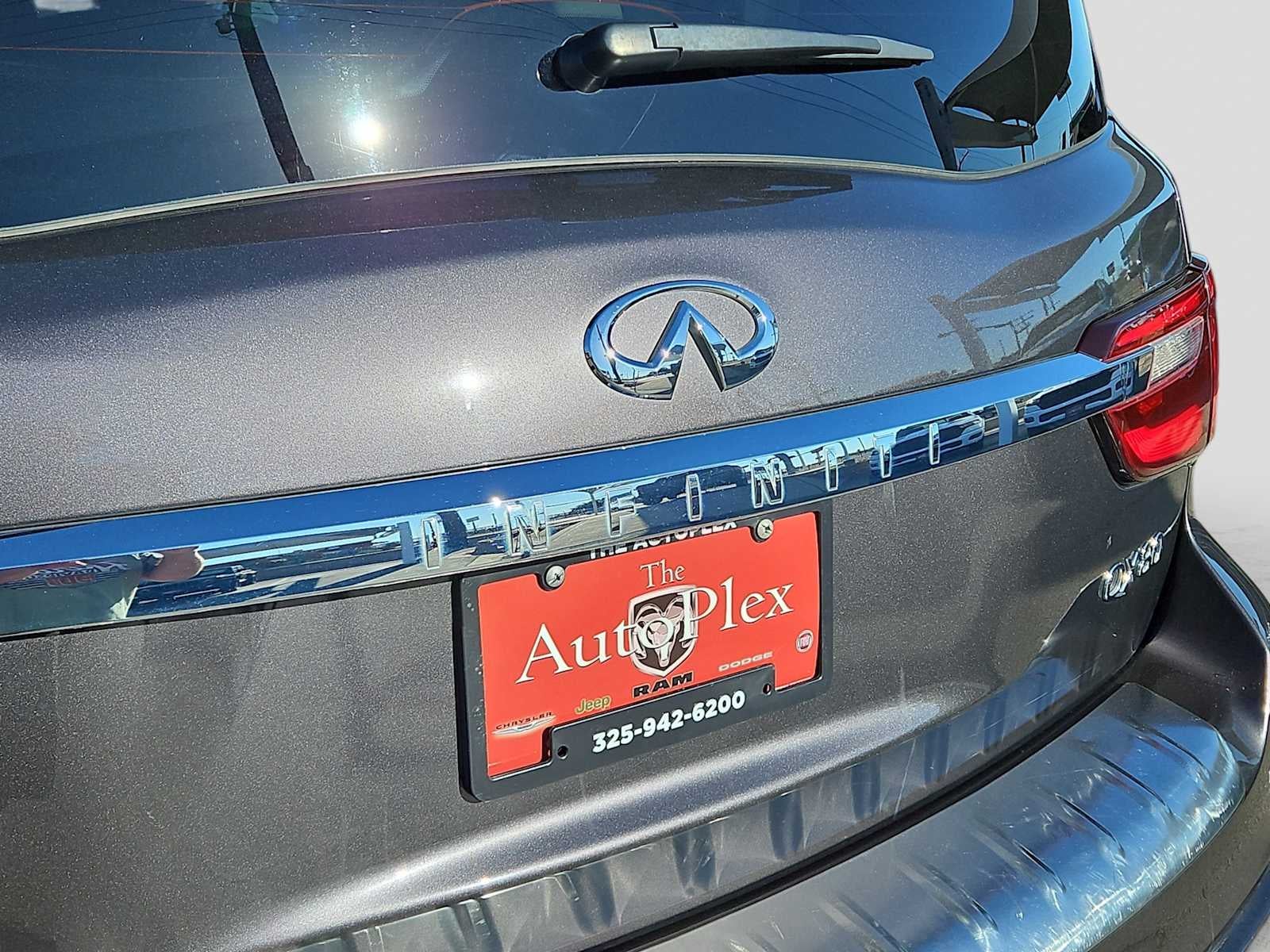 2024 INFINITI QX80 LUXE AWD