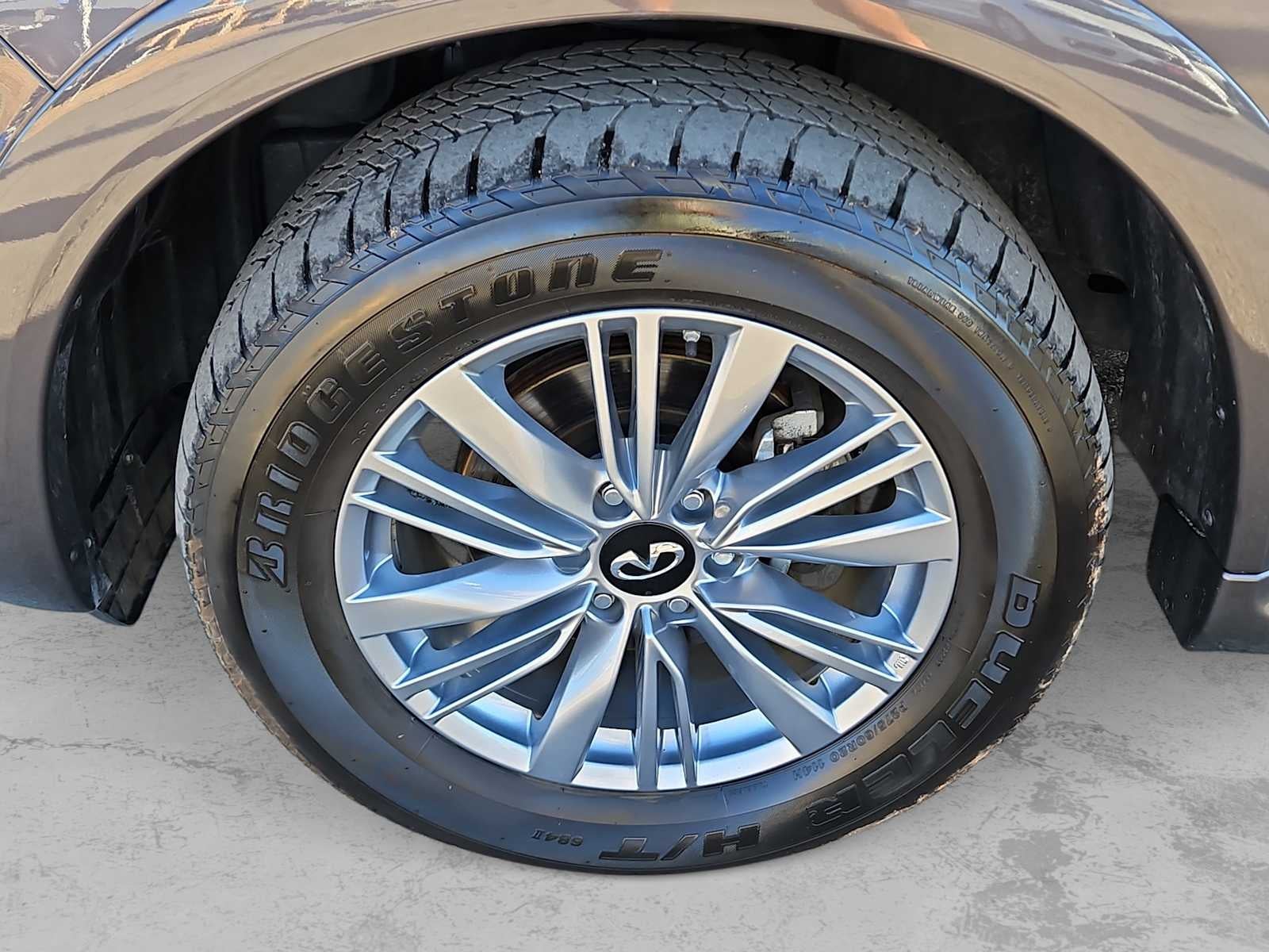 2024 INFINITI QX80 LUXE AWD