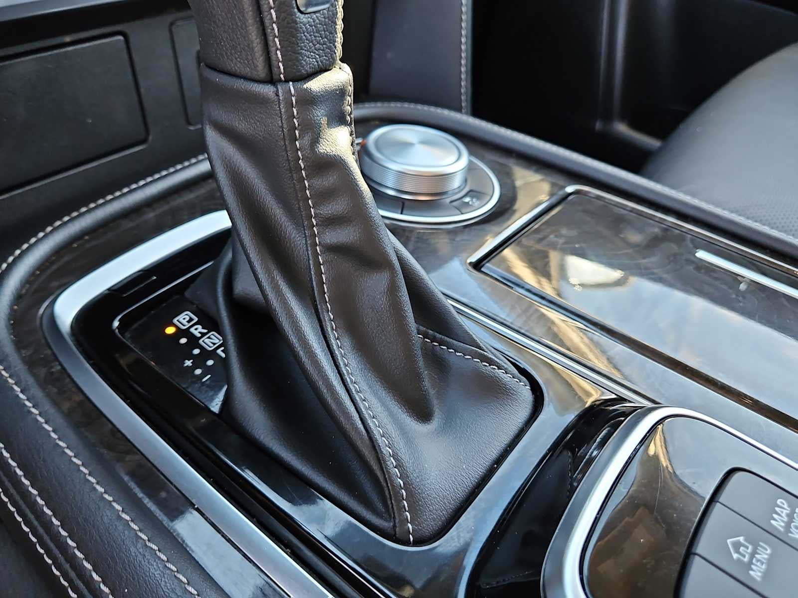 2024 INFINITI QX80 LUXE AWD