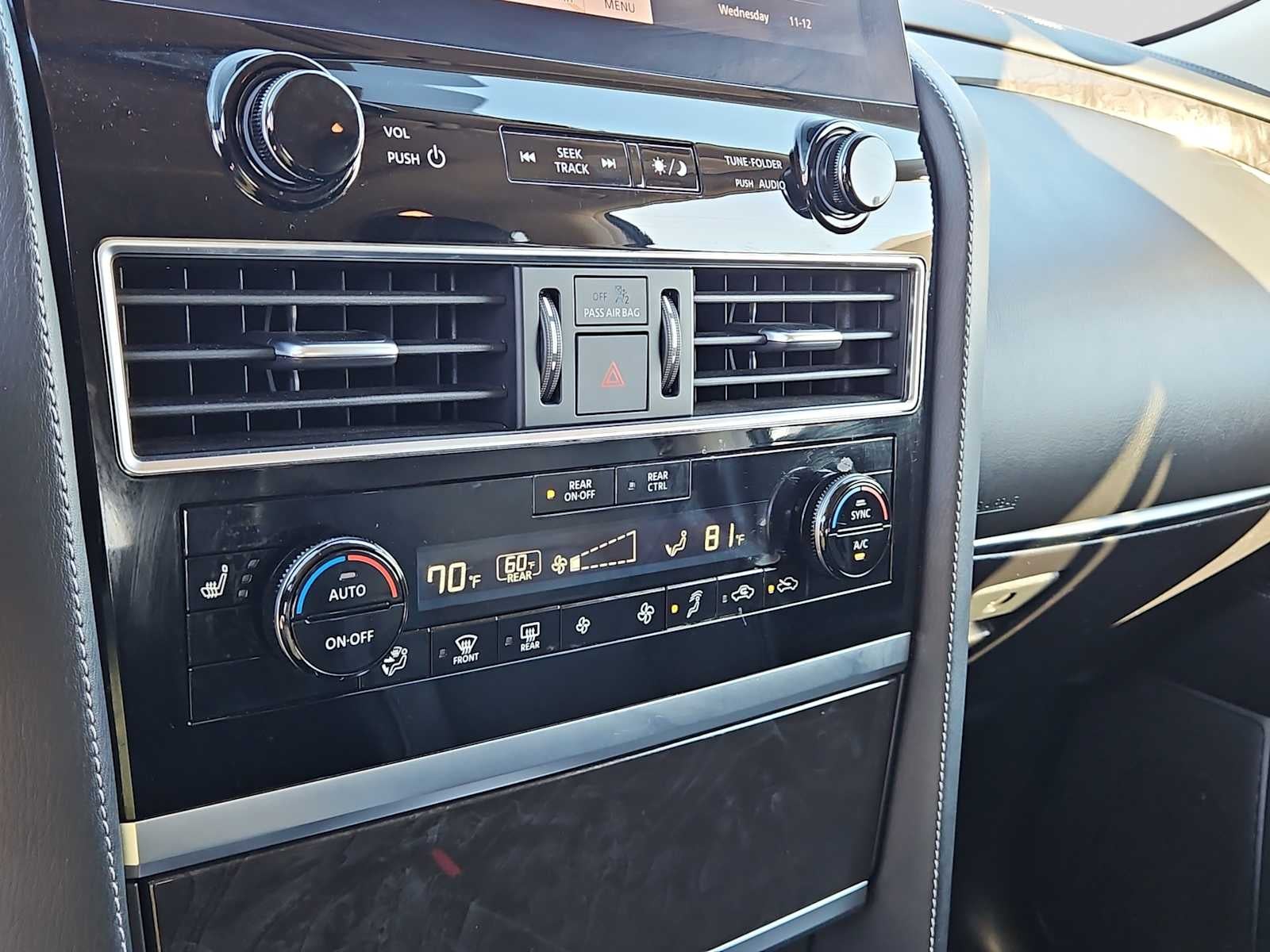 2024 INFINITI QX80 LUXE AWD