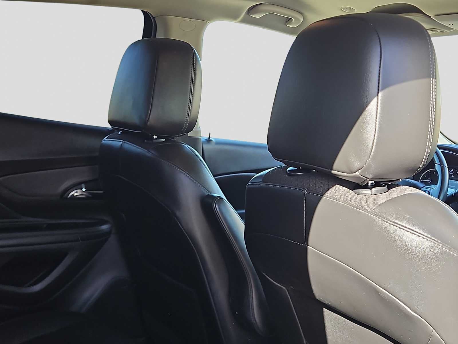 2022 Buick Encore FWD Preferred