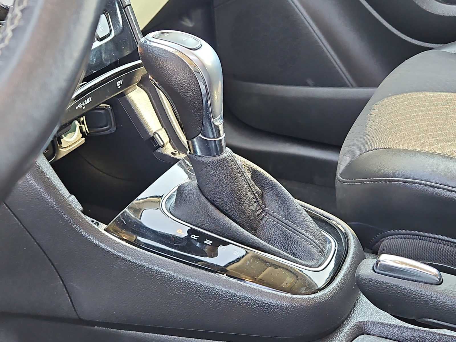 2022 Buick Encore FWD Preferred