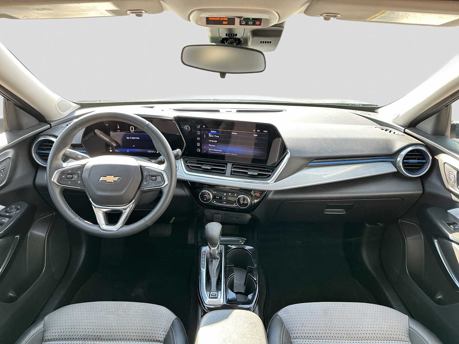 2025 Chevrolet Trax FWD LT
