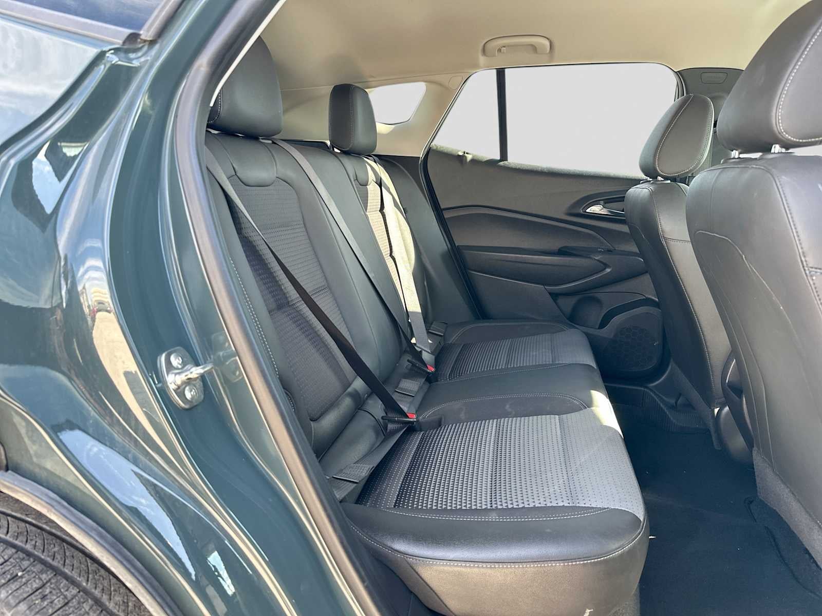 2025 Chevrolet Trax FWD LT