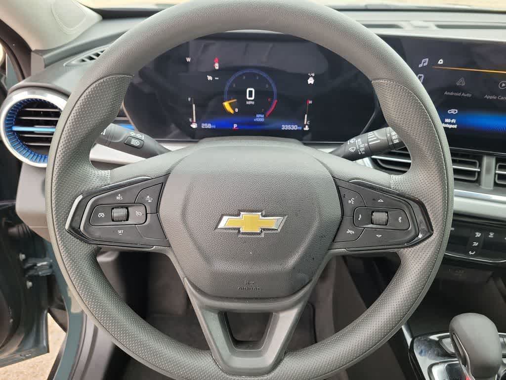 2025 Chevrolet Trax FWD LT