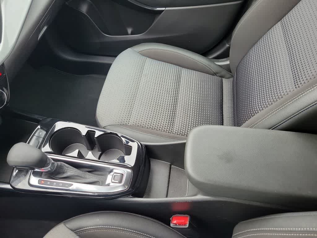 2025 Chevrolet Trax FWD LT