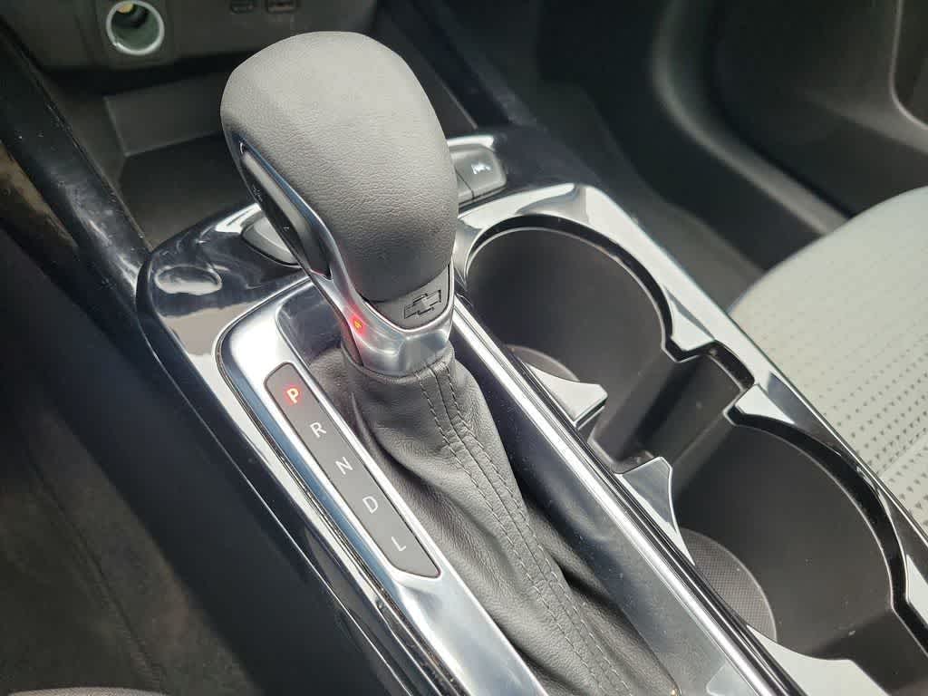 2025 Chevrolet Trax FWD LT