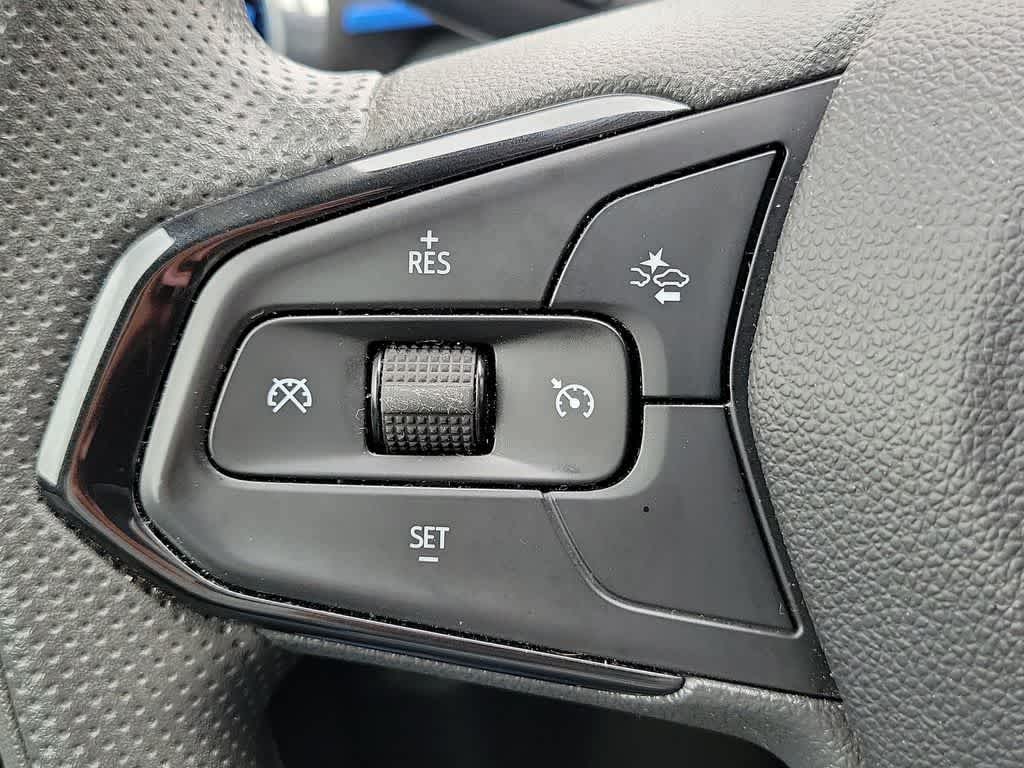 2025 Chevrolet Trax FWD LT