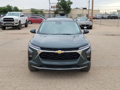 2025 Chevrolet Trax FWD LT