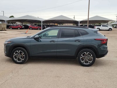 2025 Chevrolet Trax FWD LT