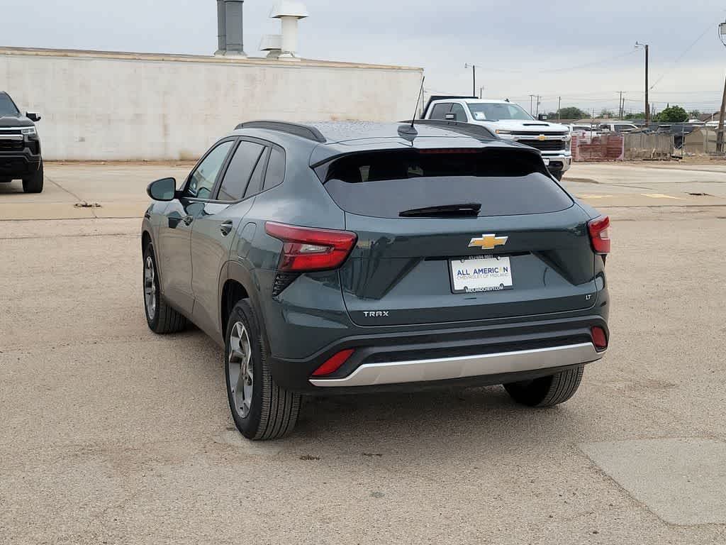 2025 Chevrolet Trax FWD LT