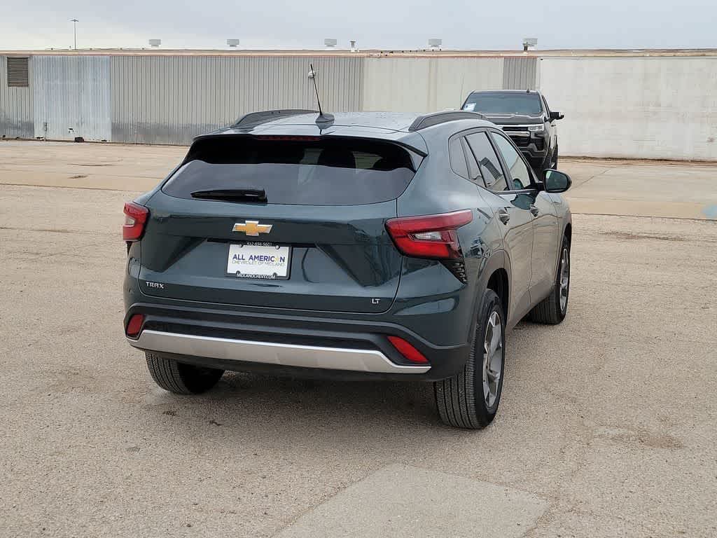 2025 Chevrolet Trax FWD LT