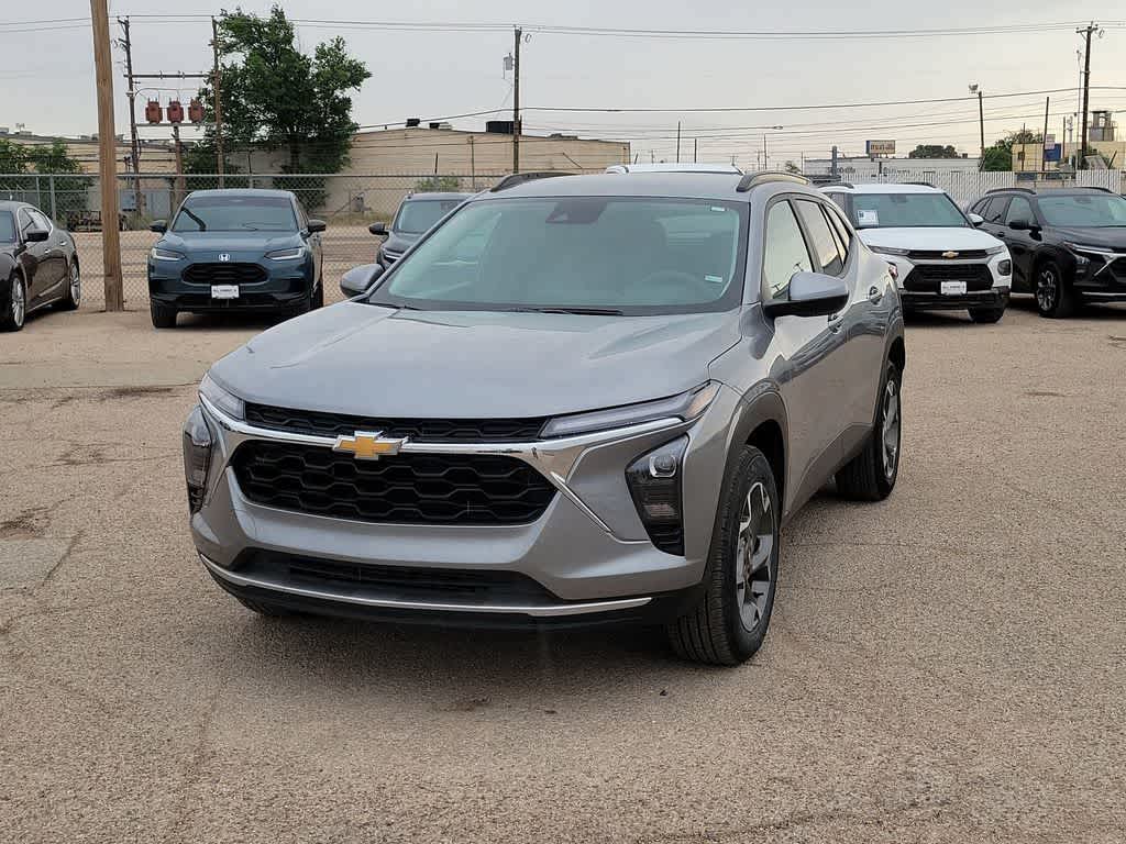 2025 Chevrolet Trax FWD LT