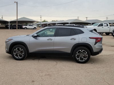 2025 Chevrolet Trax FWD LT