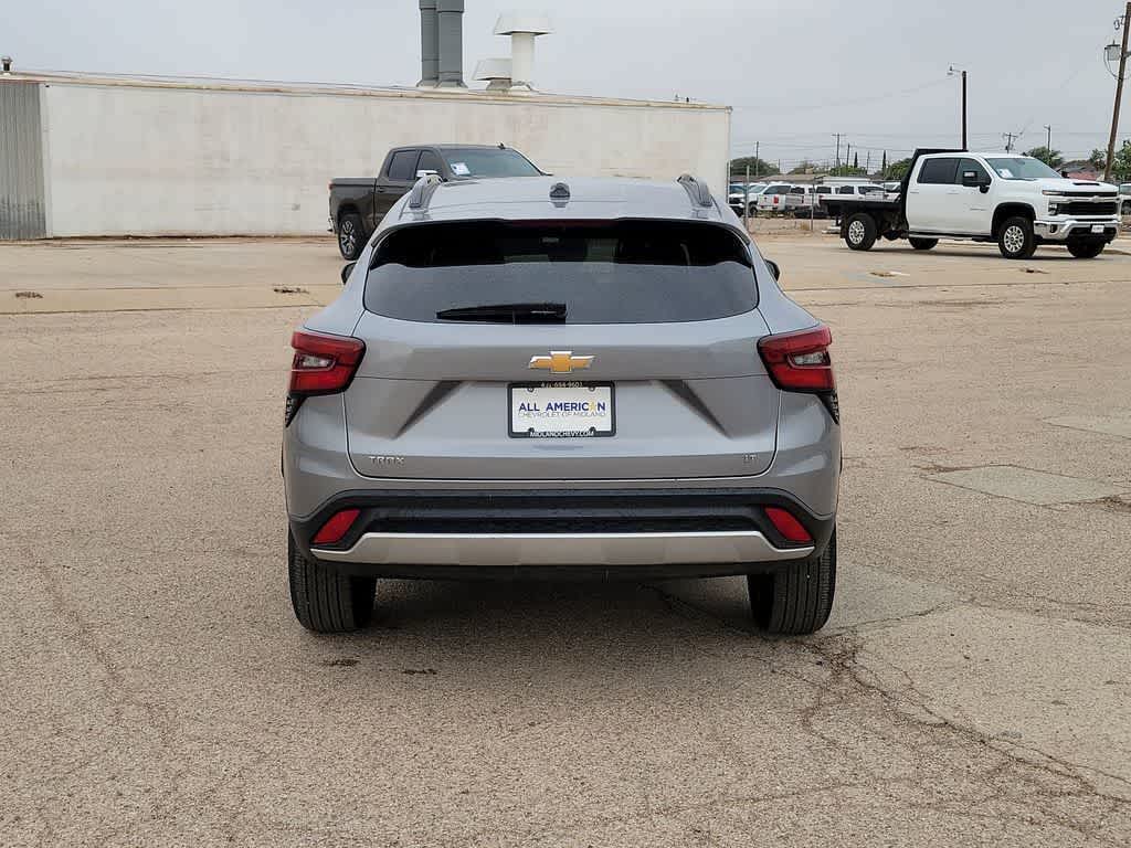 2025 Chevrolet Trax FWD LT