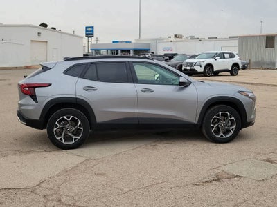 2025 Chevrolet Trax FWD LT