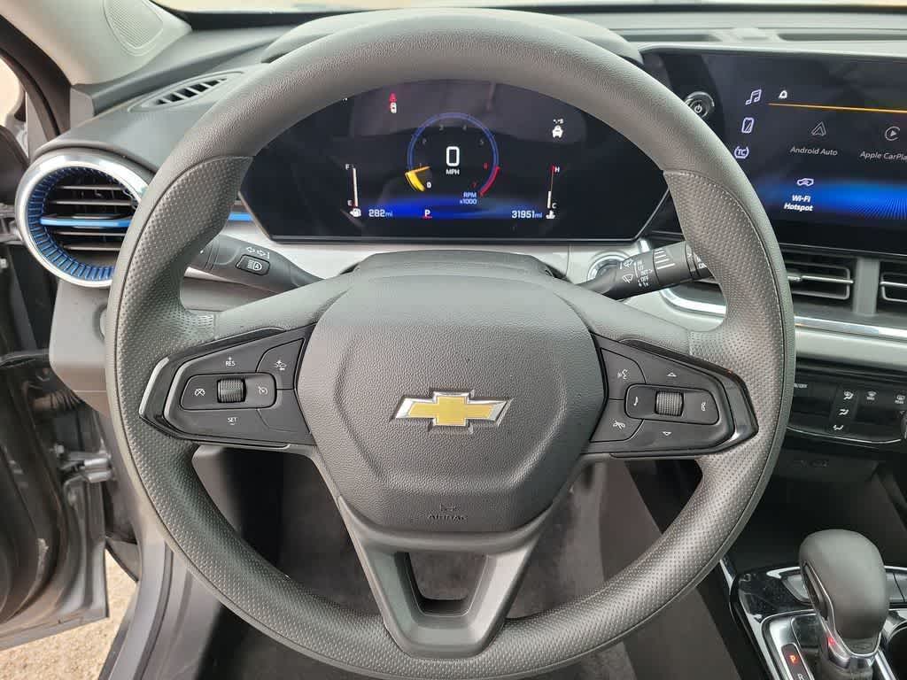 2025 Chevrolet Trax FWD LT