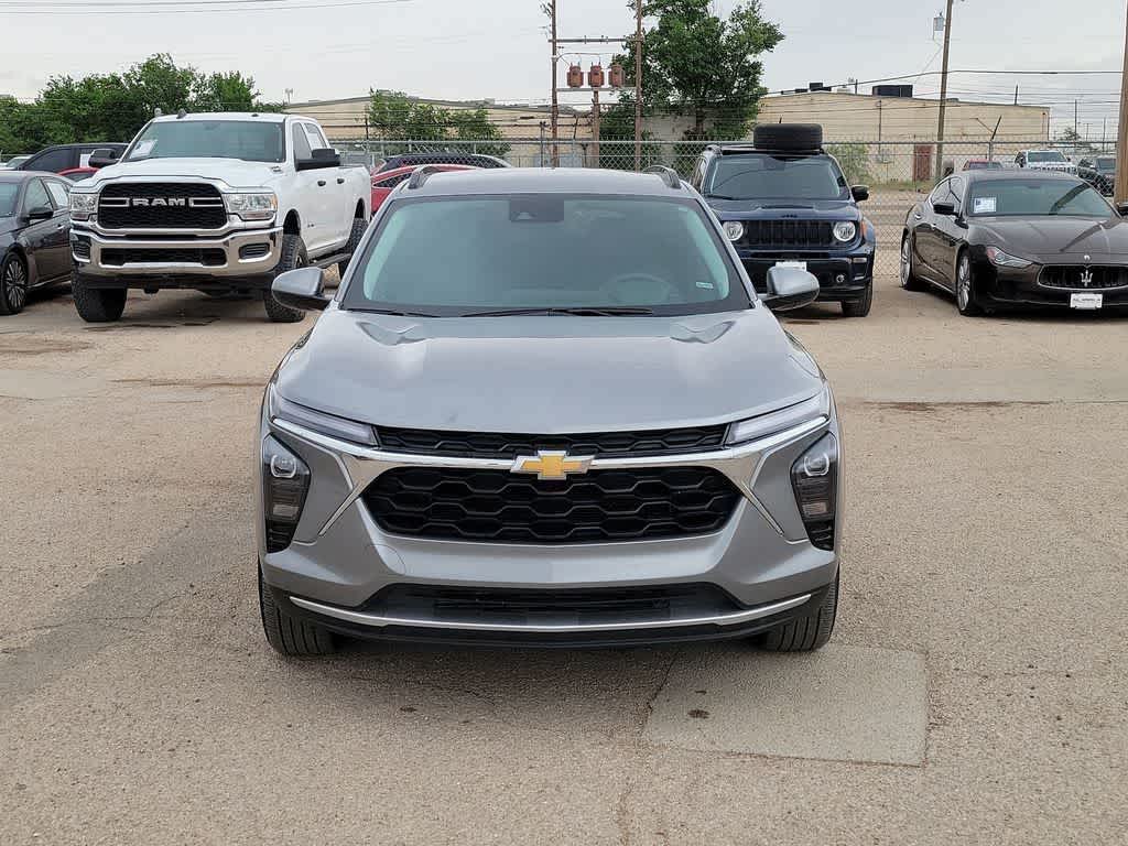 2025 Chevrolet Trax FWD LT