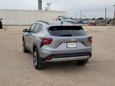 2025 Chevrolet Trax FWD LT