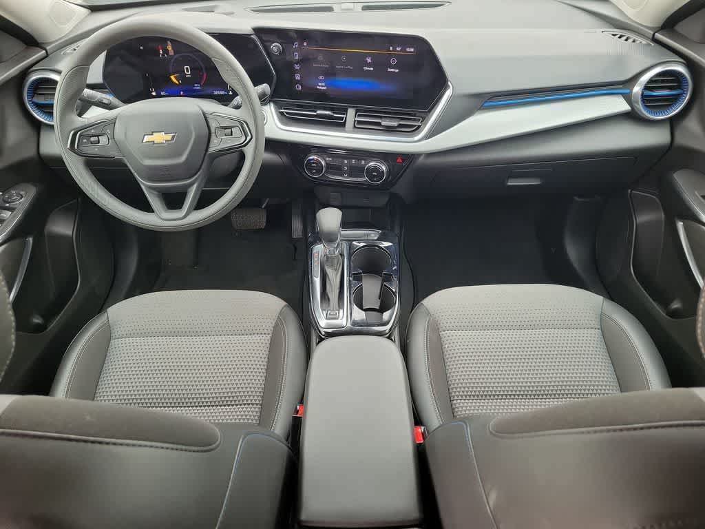 2025 Chevrolet Trax FWD LT