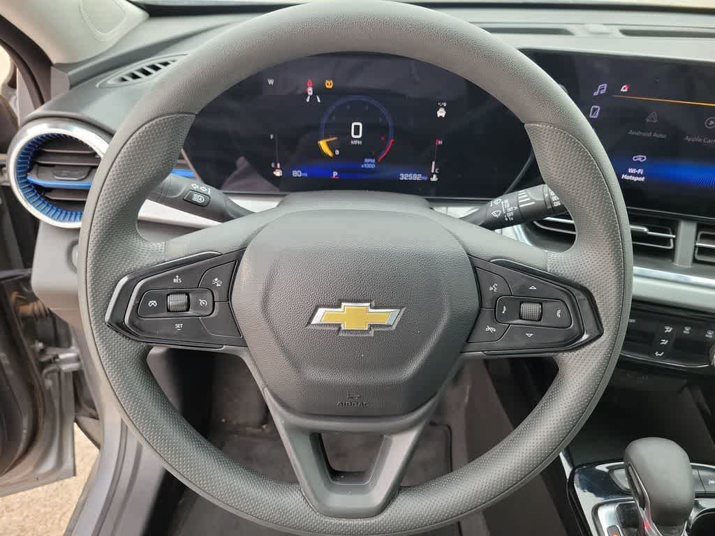 2025 Chevrolet Trax FWD LT