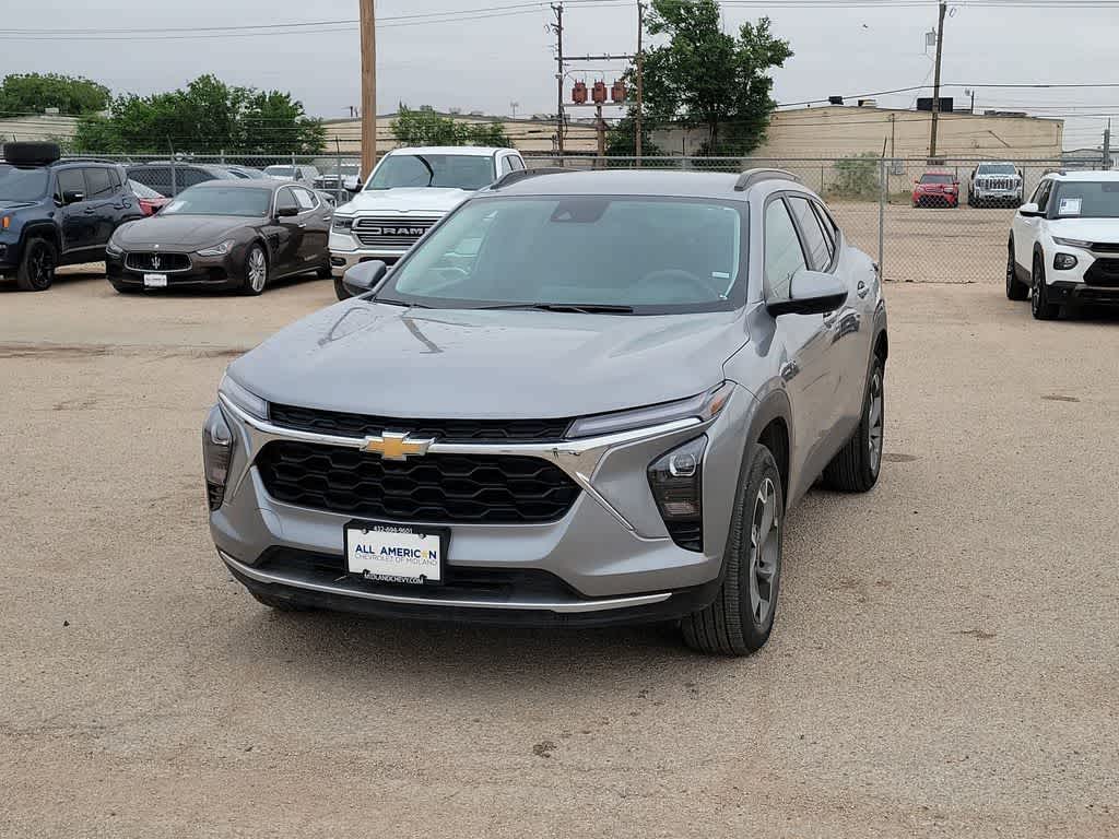 2025 Chevrolet Trax FWD LT