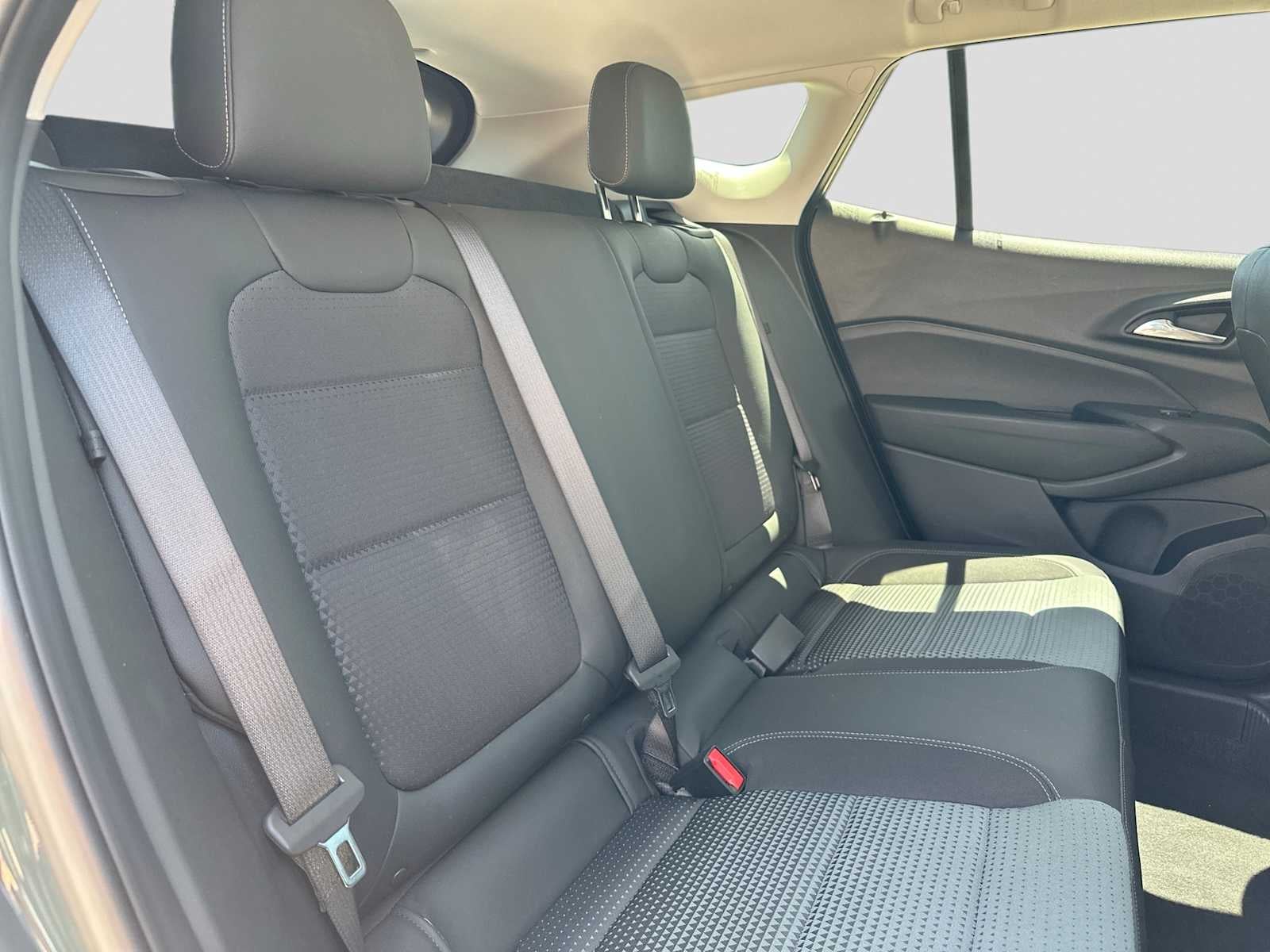 2025 Chevrolet Trax FWD LT